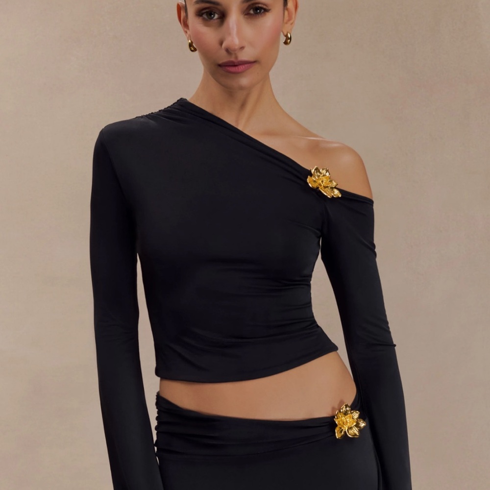 Meshki Ainsley Asymmetrical Long Sleeve Top With Floral Hardware - Black